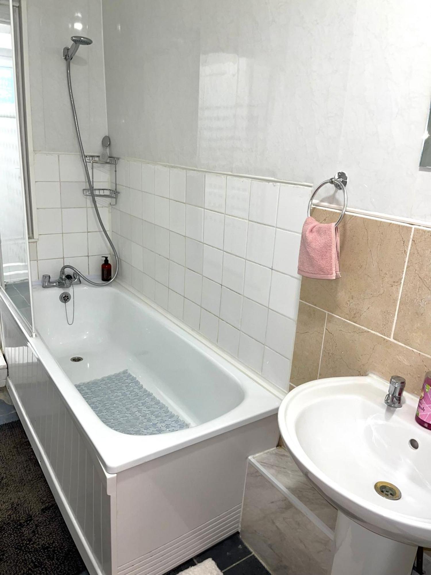 Apartment Penn Gardens Flat 1 - 2 - 3 & 4 Apartments