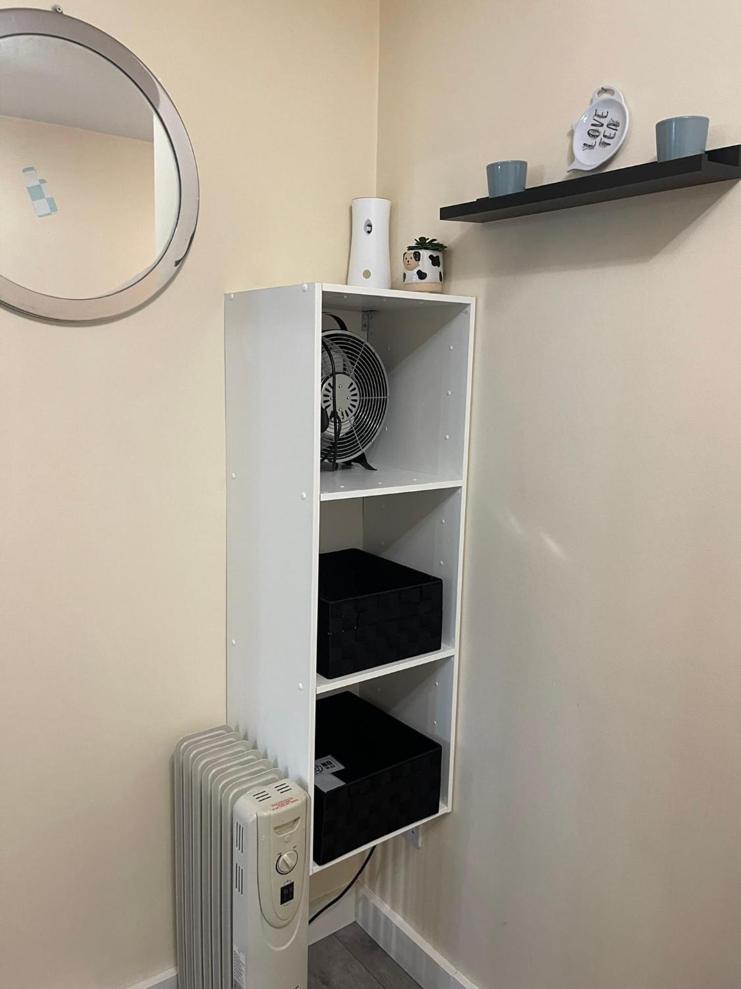 Penn Gardens Flat 1 - 2 - 3 & 4 Apartments * Havering