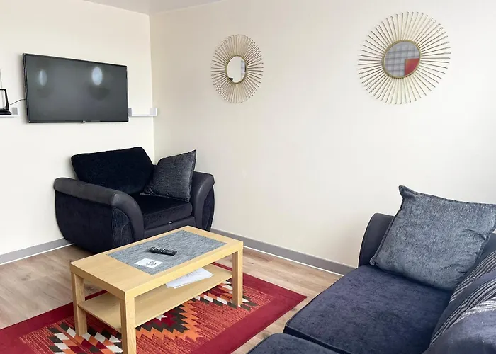 Penn Gardens Flat 1 - 2 - 3 & 4 Apartments