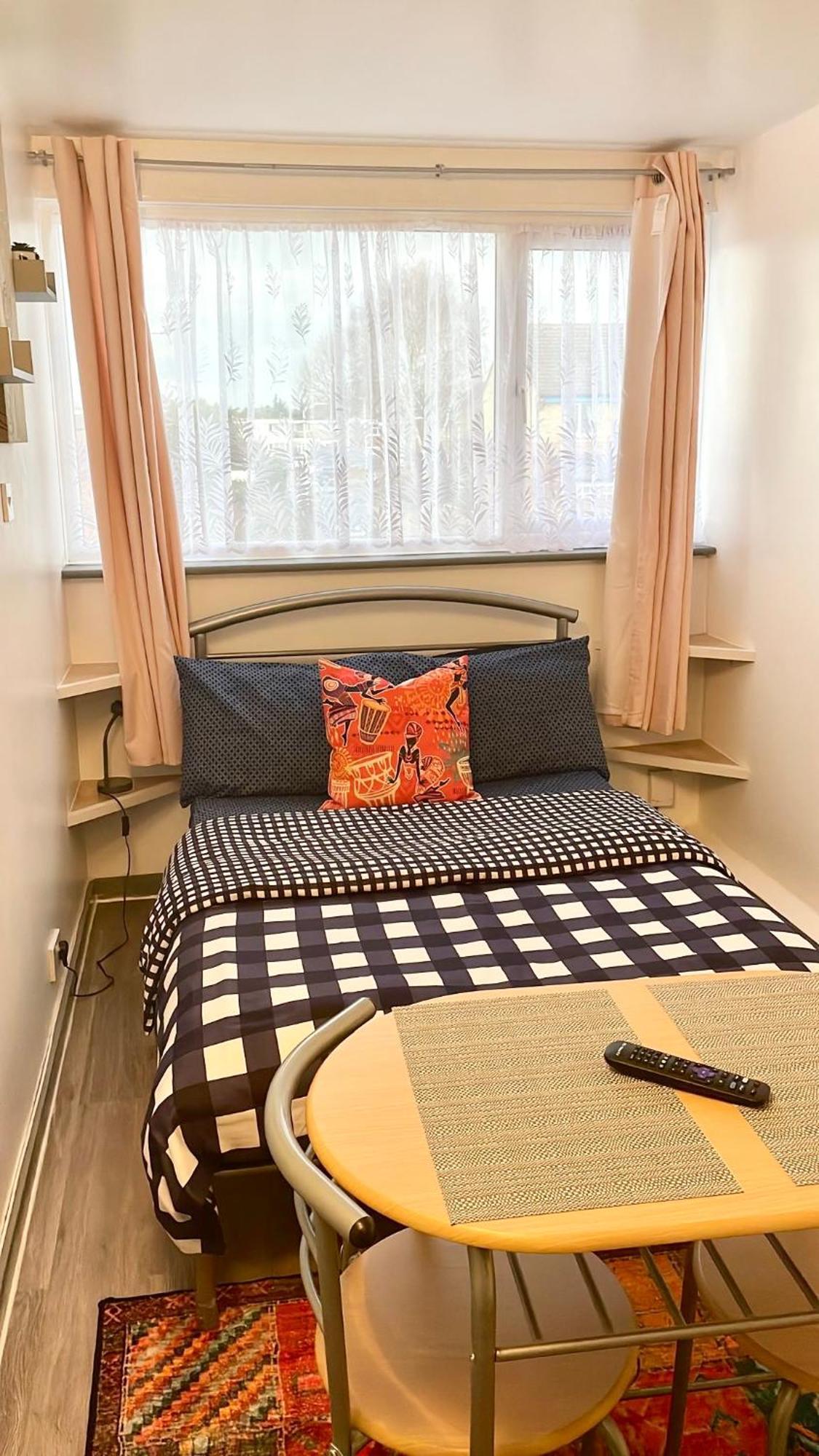 Penn Gardens Flat 1 - 2 - 3 & 4 Apartments Apartment *